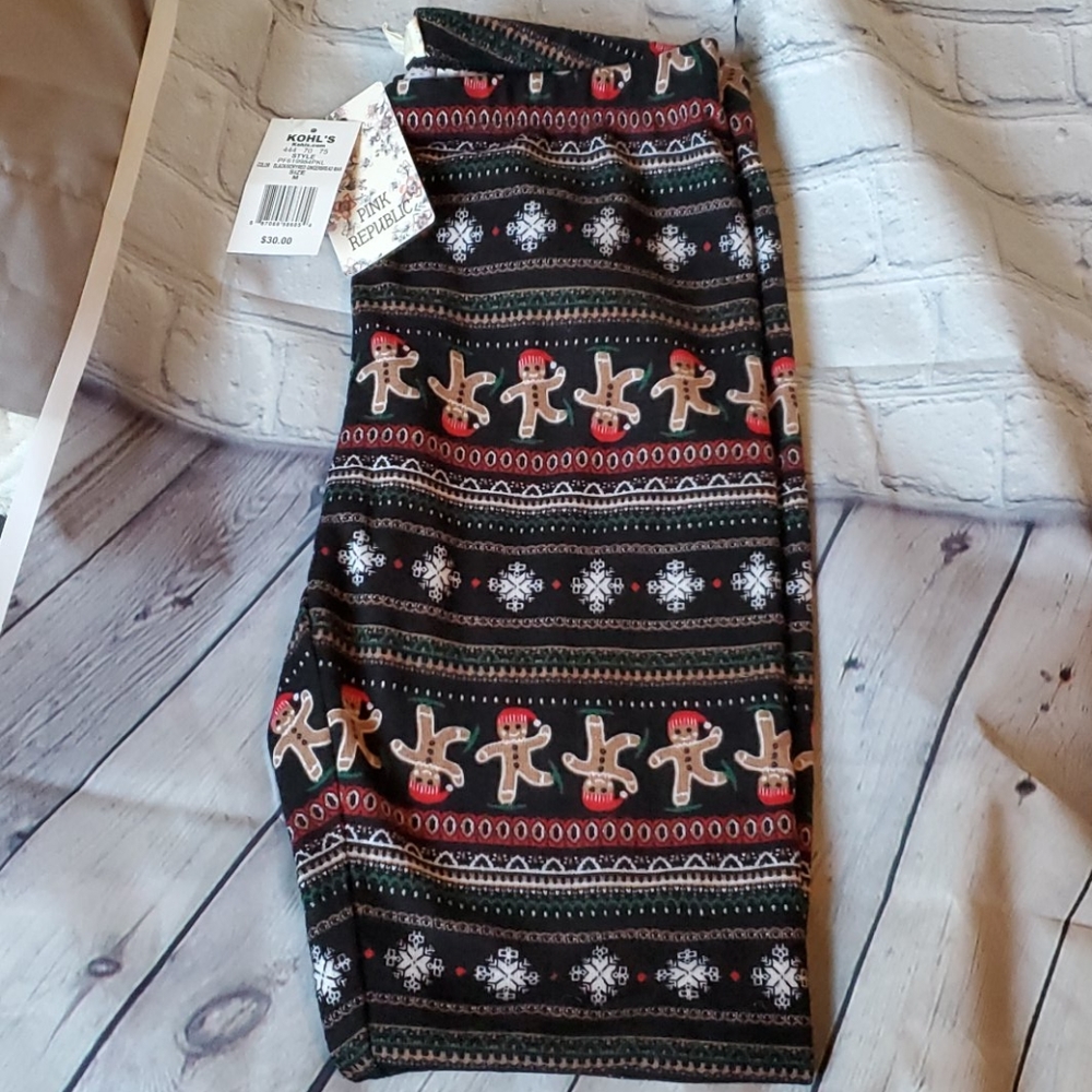 ⚘️2 For $10 Item⚘️ NWT Pink Republic Gingrbread Leggings